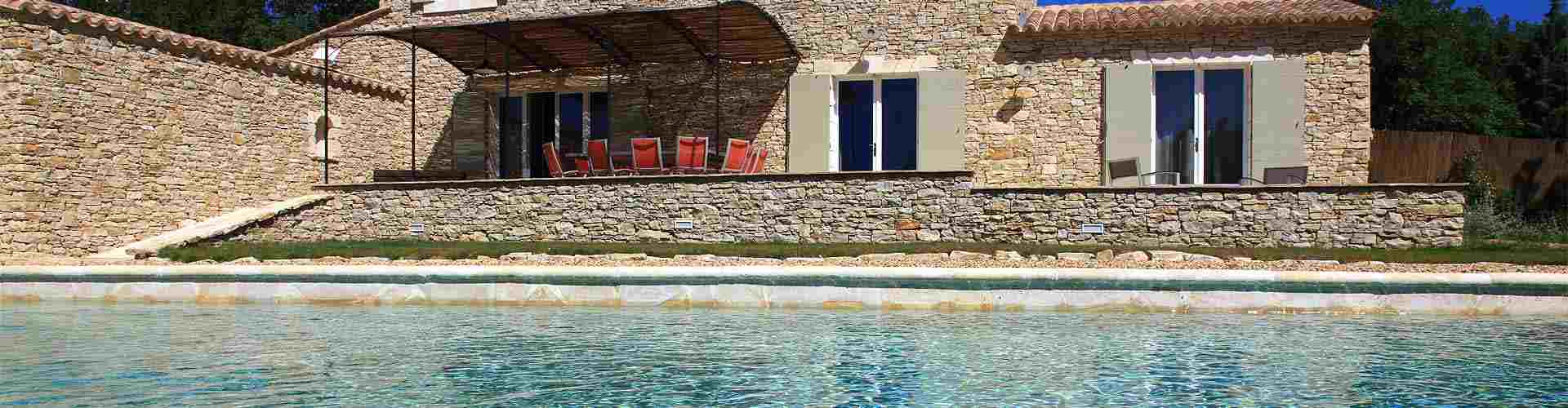 Casas rurales con piscina privada en Barcelona                    