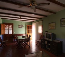 Salon casa rural Valle Arrago