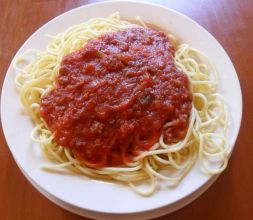 Espaguetti boloñesa